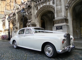 Classic Rolls Royce Silver Cloud for weddings in Rochester